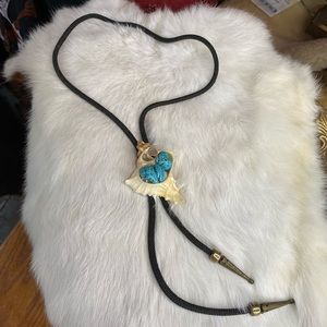 Vintage Seashell 🐚 Turquoise Bolo Tie